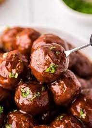 Bourbon meatballs in a crockpot is a simple appetizer, pot luck dish, and party food. Crockpot Bourbon Bbq Meatballs The Chunky Chef