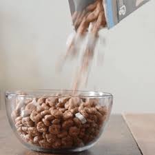 The Never Ending Cereal Bowl Gif Hellocereal Countchocula Food Yummy Cereal Bowls