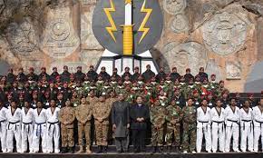 378,714 likes · 1,735 talking about this. Pm Abbasi Army Chief Visit Ssg Headquarters In Cherat Pakistan Dawn Com