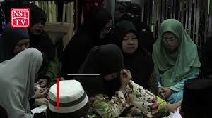 Dato' haji ismail kamus (7 golongan di padang mahsyar) 2/5 подробнее. Abu Hassan Din Al Hafiz Meninggal Dunia