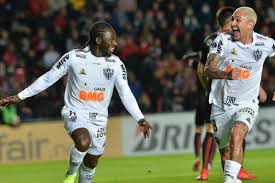 Skip to navigation < > menu. Yimmi Chara Medita Salir De Atletico Mineiro