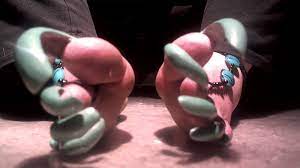 Arinda Storm Weaver Gallery Long Toenails Of Arinda Long Toenails Toe Nails Acrylic Toe Nails