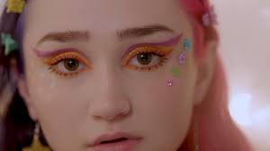 FEATURE: Spotlight: Madeline the Person — Music Musings & Such