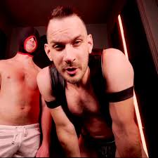 Chastity Bitch: KEYHOLDER MASTER - ThisVid.com