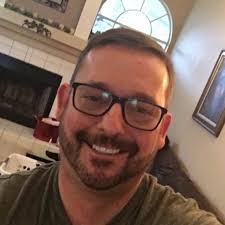 The Buffer app seems to work ok for crossposting