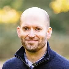 BUG: Logos staff don't know how to use twitter