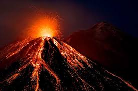 In 1865 the volcanic summit was about 170 feet (52 meters) higher than it was in the early 21st century. Etna Volcano Volcanic Ash Advisory Explosive Activity Is Increased Obs Va Dtg 24 1200z Volcanodiscovery