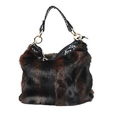 Ozlem Orgun Adli Kullanicinin Fur Handbags Accesories Panosundaki Pin Fotograf