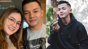 Kalah dalam menang mawi feat syamsul yusof lirik. Download Lagu Mp3 Banyu Moto Nella Kharisma Feat Dory Harsa Ada Lirik Lagu Dan Video Klip Tribun Batam