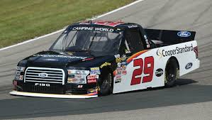 Un grand nombre de courses et des activités familiales hors piste, y compris la musique dans la zone d'action canadian tire et ctmp marketplace ainsi que des feux d'artifice le. Nascar Paint Schemes On Twitter Chase Briscoe Cooper Standard Throwback Ford 2017 Chevrolet Silverado 250 Canadian Tire Motorsport Park Nascar Https T Co Rjmczqrbfh