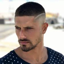 Coiffure Homme 2018 Degrade Avec Trait Hairstyles Coiffure Homme 2018 Coiffure Homme Cheveux Tres Court Homme