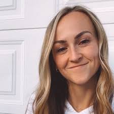 Megan Ellsworth's Instagram, Twitter & Facebook