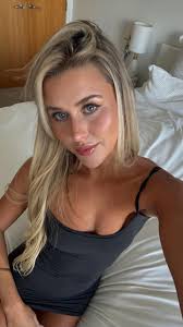 Gros bisous d'amour et que du bonheur et te souhaite une excellente journée  et gros bisous d'amour à bientôt j'espère bye 🎭 ❤️ 🤎 🔥 🎭 ❤️ 🤎 🔥 🎭 ❤️