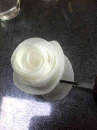 Senza glutine vuol dire senza frumento e per questo la chiesa non può accettarle. Wafer Paper Flowers Meravigliosi Delicatissimi Fiori Di Ostia Dolci Tutorial Sulla Decorazione Di Torte Decorazioni Dolci