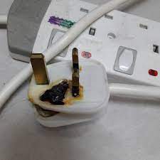 Di sini kita lancar bergerak. Bahaya Sambung Banyak Wayar Extension Dalam Satu Soket