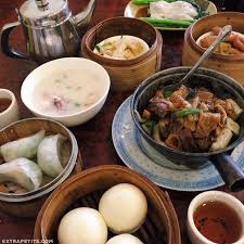 Boston Ma Visitor S Guide What To Do Where To Eat Extra Petite Boston Food Eat Food