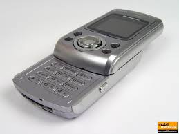 Panasonic X500: fotomobil s osobností ...