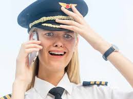 Alan Joyce just sold $17m in Qantas shares. Should you be selling?