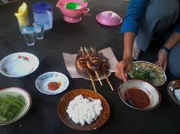 The Grilled Fish Is The Best In Lombok Review Of Lesehan Purnama Tanaq Maiq Masbagik Indonesia Tripadvisor