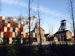 Site Du 9 9bis De Oignies Avec Le Metaphone Sous Le Soleil Touriste Patrimoine Culturel Patrimoine