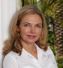 Business People On The Move in Palm Beach County