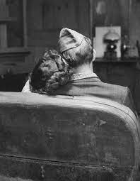 Vintage War Love Vintage Couples Military Couples Vintage Romance