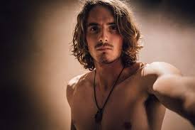 Stefanos tsitsipas is a greek professional tennis player who currently holds the no.1 ranking in greece and previously ranked no.1 in the world among junior players. Stefanos Tsitsipas Dares You To Go Shirtless Athens Insider