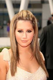 Последние твиты от ashley tisdale (@ashleytisdale). Ashley Tisdale Frisuren Die 12 Schonsten Frisuren Zum Ausprobieren