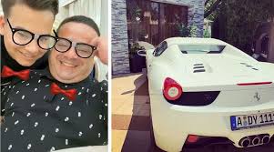Eu nu ma dau mare adrian minune, kristiyana 2018. Lux Èi OpulenÈÄ In Vila Lui Adrian Minune Din ÈtefÄneÈtii De Jos Ce Tablou EmoÈionant Are Manelistul In Livingul Casei
