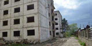 Loc de munca disponibil la acoperise. Locuri De Munca Avantul Liber