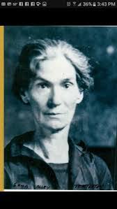 Minerva Wallace's Instagram, Twitter & Facebook