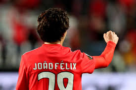 Benfica S Portuguese Forward Joao Felix Celebrates After Scoring A Felix Jogadores Do Benfica Futebol