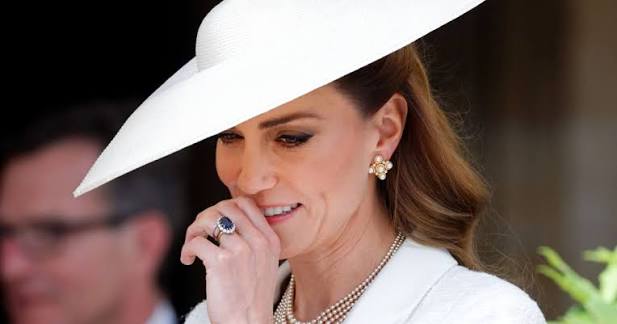 Kate Middleton Puts a New Spin on Princess Diana's Engagement Ring — Read  more in the comments
