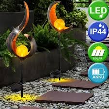 Zielgerichtet eingesetzte leuchten für den außenbereich ermöglichen es, wege, fassaden, garagen und gartenbereiche optimal auszuleuchten. Etc Shop Dekolicht 2er Set Led Solar Lampen Aussen Bereich Erdspiess Flamme Mond Dekoration Steck Garten Kugel Leuchten Online Kaufen Otto