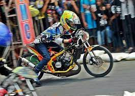 Regrann From Dickyucil165 Sadar Pada Kekurangan Itu Lebih Baik Daripada Bangga Pada Kelebihan Op27 Dragbike Op27motor Drag Racing Potret Diri Gambar