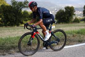 Ambos ciclistas compartieron la práctica hablando de negocios y trabajando Segundo Puesto Y Premio A La Combatividad Para Richard Carapaz En La Etapa 16 Del Tour De Francia Orbita Deportiva