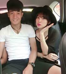 Cô vợ nghe vậy thì phũ phàng lại rằng: Ä'a La Máº¹ Má»™t Con NhÆ°ng Em Gai Bui Tiáº¿n DÅ©ng U23 Váº«n Khiáº¿n Nhiá»u NgÆ°á»i Trong Mon Con Máº¯t Vi Qua Quyáº¿n RÅ©