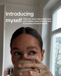 I realized I've never done this here before, so I think it's finally time  to introduce myself!