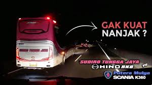Truckpaper.com has been visited by 10k+ users in the past month Inilah Bedanya Scania Hino Rk Di Tanjakan Turunan Tol Semarang Youtube
