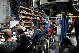 Kenari ni sekarang dalam proses cat under code. Gambar Suasana Unik Ramadan Di Australia Tauke Bengkel Kereta Rai Sahabat Muslim Berbuka Puasa