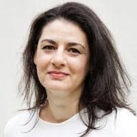 Cristina Flueras's Instagram, Twitter & Facebook