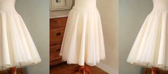 Also wenn dich das interessiert, schaumal ob schon was für dich dabei ist. Wie Naht Man Einen Rock Aus Tull Nahanleitung