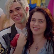 my heart broke whilst making this knowing how much jane will be missing him  #jane #carlos #cameronboyce #brennadamico #jarlos #edit #foryou #viral  #blowup #evsedz