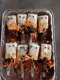 Boo Rice Krispie Treats Dipped In White Chocolate Mini Chocolate Chips For Eyes Halloween Food Treats Halloween Rice Krispie Treats Halloween Food For Party