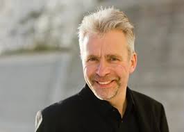 How lovely to see Matthew Corbett still looking fit and healthy at 76 ❤️