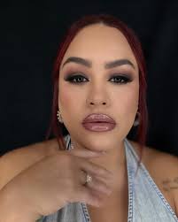 Nada más satisfactorio que ver la felicidad en tus clientes por el  resultado de tu trabajo. No es sólo un maquillaje, son 14 años de  experiencia, visión, propósito y enfoque para lograr