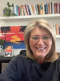 Lorraine Carmichael's Instagram, Twitter & Facebook