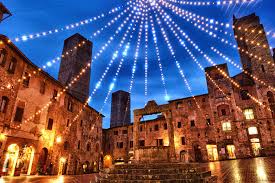 Und das besondere an ihr ist das licht. Holiday Traditions In Tuscany