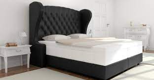 Weitere bestandteile solch eines betts sind ein kopfteil, das oft großzügig dimensioniert ist, und füße. Boxspringbett Chesterfield Kaufen Boxspring Welt