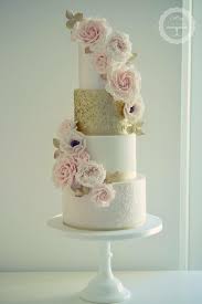 Pinterest Nor Syafiqah White And Gold Wedding Cake Gold Wedding Cake Cool Wedding Cakes
